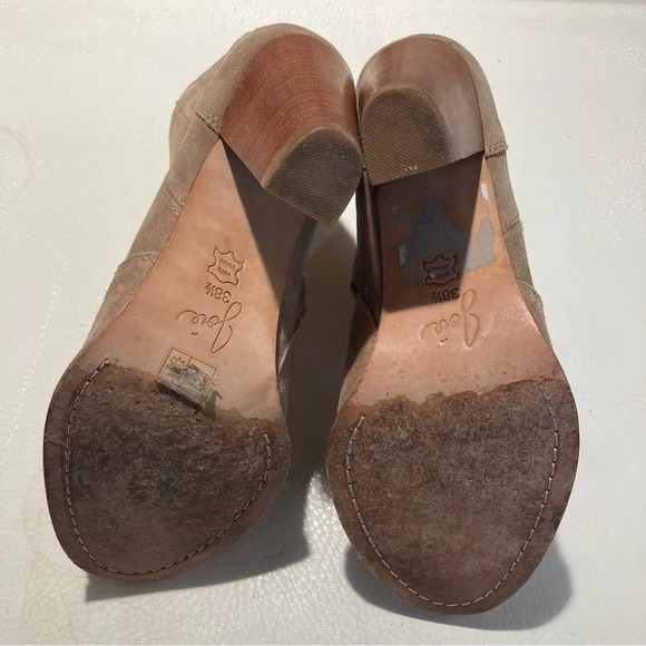 JOIE Sz 38.5 Suede Stacked 3” Heel Zipper Closure Almond Toe Cap Ankle Booties - Picture 7 of 10